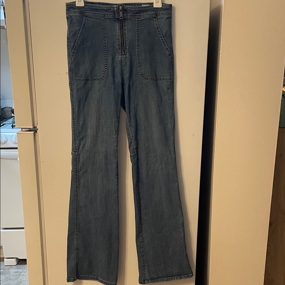 We The Free 29 Stretchy Cotton Blue Denim Jeans